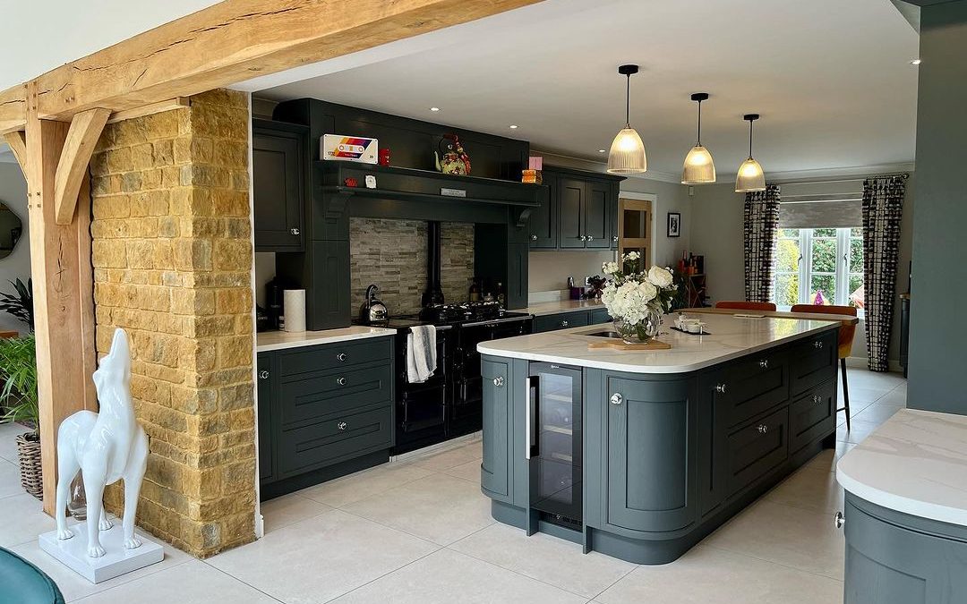 Explore The New Trend Minimaluxe To Transform Your Kitchen Design In Leicester